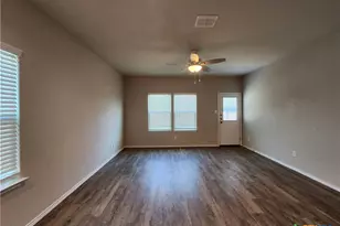 621 Jennifer Cv, New Braunfels, TX 78130 - Photo 9