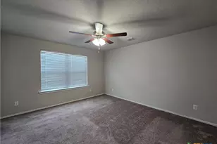 2565 Hiddenbrooke Trace, Seguin, TX 78155 - Photo 19