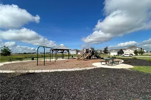 2565 Hiddenbrooke Trace, Seguin, TX 78155 - Photo 45