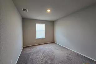 2565 Hiddenbrooke Trace, Seguin, TX 78155 - Photo 23