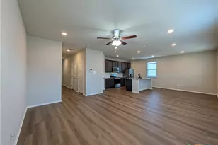 2565 Hiddenbrooke Trace, Seguin, TX 78155 - Photo 3