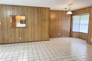 604 Cannon Rd, Victoria, TX 77904 - Photo 13