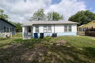 1185 W Mill St, New Braunfels, TX 78130 - Photo 41