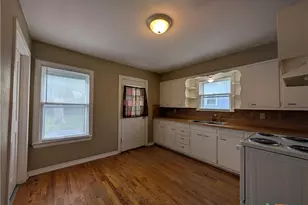 1185 W Mill St, New Braunfels, TX 78130 - Photo 11