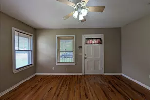 1185 W Mill St, New Braunfels, TX 78130 - Photo 7