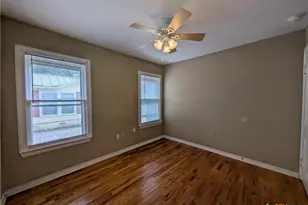1185 W Mill St, New Braunfels, TX 78130 - Photo 35