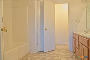 5201 Holster Dr, Killeen, TX 76549 - Photo 11