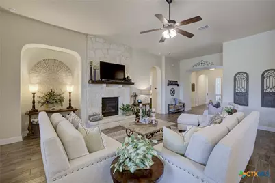 1180 Nutmeg Trail, New Braunfels, TX 78132 - Photo 7