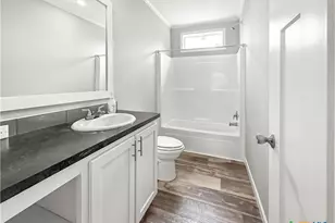 112 N Vivian Stevens St, Port Lavaca, TX 77979 - Photo 15