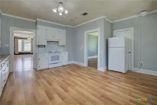 262 Clemens Ave, New Braunfels, TX 78130 - Photo 11