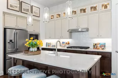 2585 High Ground, San Antonio, TX 78245 - Photo 5