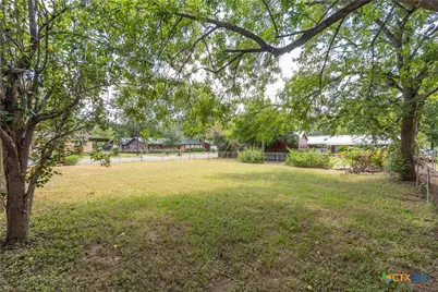 126 Bellaire Street, Luling, TX 78648 - Photo 19