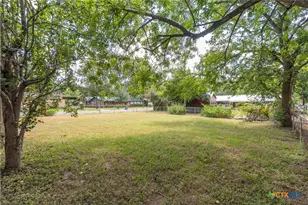 126 Bellaire St, Luling, TX 78648 - Photo 19