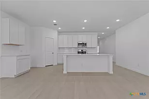 1233 Twisted Crk, New Braunfels, TX 78103 - Photo 15