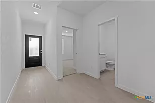 1233 Twisted Crk, New Braunfels, TX 78103 - Photo 5