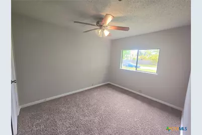 101 E Halstead Avenue, Copperas Cove, TX 76522 - Photo 11