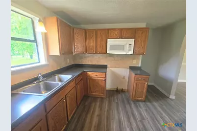 101 E Halstead Avenue, Copperas Cove, TX 76522 - Photo 7