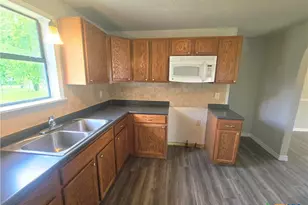 101 E Halstead Ave, Copperas Cove, TX 76522 - Photo 7