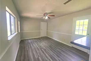 101 E Halstead Ave, Copperas Cove, TX 76522 - Photo 9