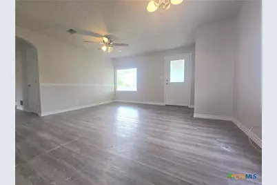 101 E Halstead Avenue, Copperas Cove, TX 76522 - Photo 5
