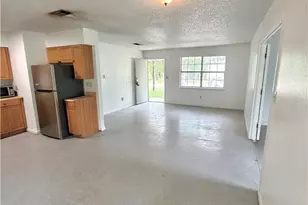 408 N Spring St, Lampasas, TX 76550 - Photo 9