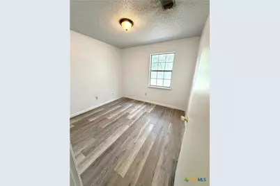 408 N Spring Street, Lampasas, TX 76550 - Photo 27