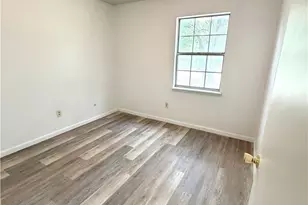408 N Spring St, Lampasas, TX 76550 - Photo 27