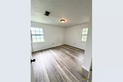 408 N Spring Street, Lampasas, TX 76550 - Photo 23