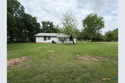 408 N Spring Street, Lampasas, TX 76550 - Photo 31