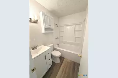 408 N Spring Street, Lampasas, TX 76550 - Photo 21