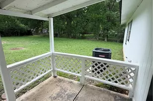 408 N Spring St, Lampasas, TX 76550 - Photo 29