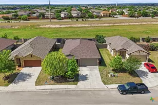 2238 Falcon Way, New Braunfels, TX 78130 - Photo 7