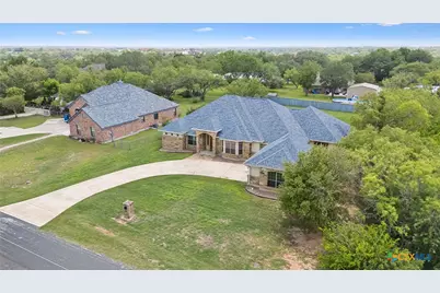 107 Oakview Drive, Floresville, TX 78114 - Photo 45