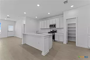 1228 Twisted Crk, New Braunfels, TX 78130 - Photo 17