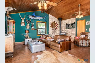 1045 Private Road 7005, Lexington, TX 78947 - Photo 11