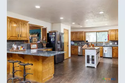 1045 Private Road 7005, Lexington, TX 78947 - Photo 7