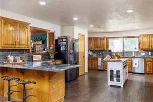 1045 Private Rd 7005, Lexington, TX 78947 - Photo 7