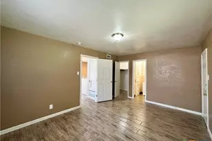 1807 N W S Young Dr, Killeen, TX 76543 - Photo 29