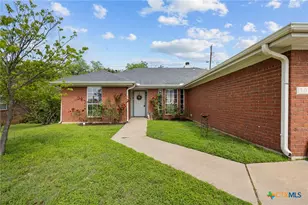 305 W Blancas Dr, Copperas Cove, TX 76522 - Photo 3