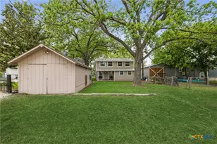 723 E Zipp Rd, New Braunfels, TX 78130 - Photo 11