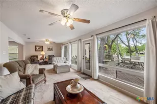 723 E Zipp Rd, New Braunfels, TX 78130 - Photo 17