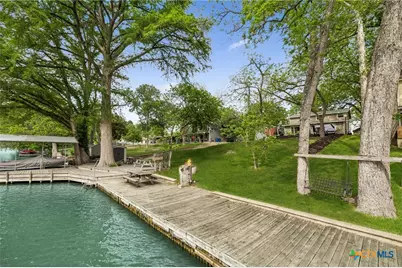 723 E Zipp Road, New Braunfels, TX 78130 - Photo 7