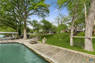 723 E Zipp Rd, New Braunfels, TX 78130 - Photo 7
