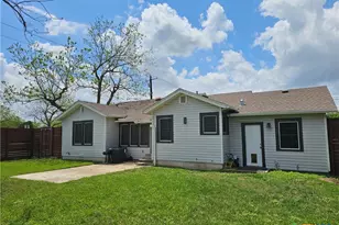 2002 N Wheeler St, Victoria, TX 77901 - Photo 7