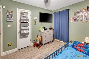 401 Viking St, Victoria, TX 77905 - Photo 9