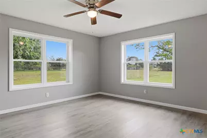 812 Chukar Drive, Victoria, TX 77905 - Photo 15