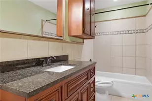 812 Chukar Dr, Victoria, TX 77905 - Photo 13