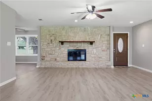 812 Chukar Dr, Victoria, TX 77905 - Photo 5