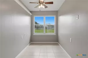 812 Chukar Dr, Victoria, TX 77905 - Photo 7