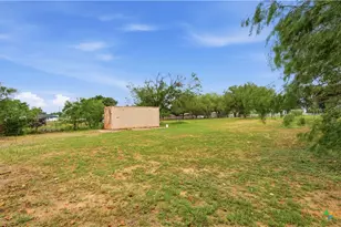 641 FM467, Seguin, TX 78155 - Photo 25